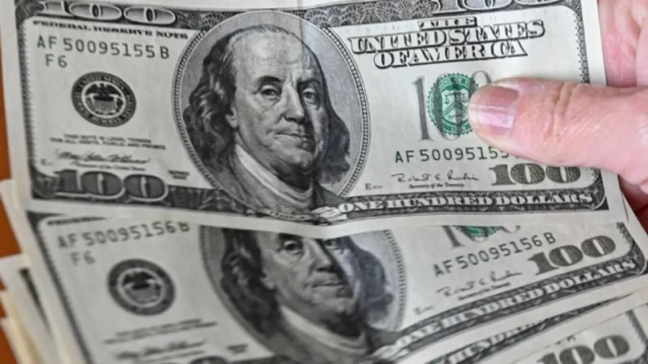 تغيرات أسعار الصرف في البنوك المصرية خلال التعاملات المالية ليوم الخميس 26 مارس
